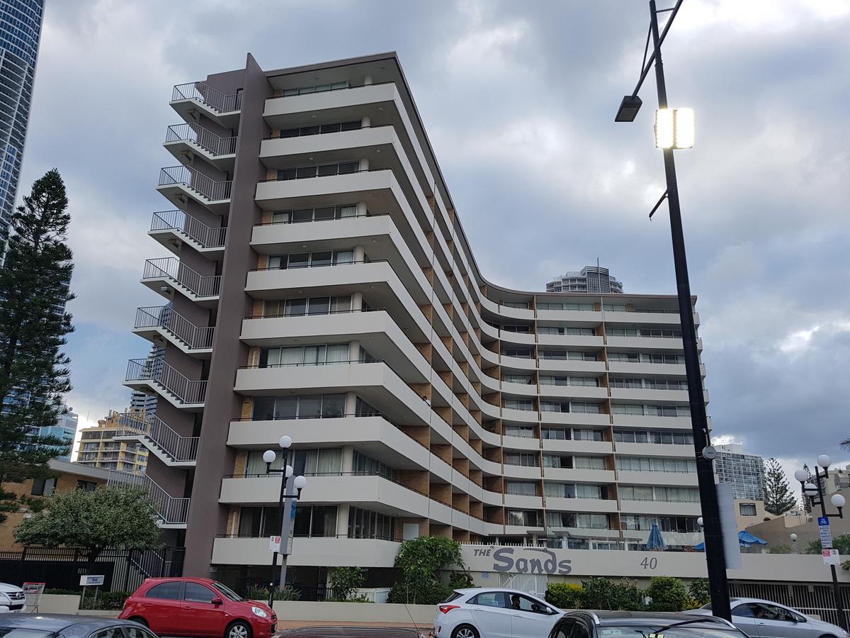 The Sands Сърфърс Парадайс Екстериор снимка